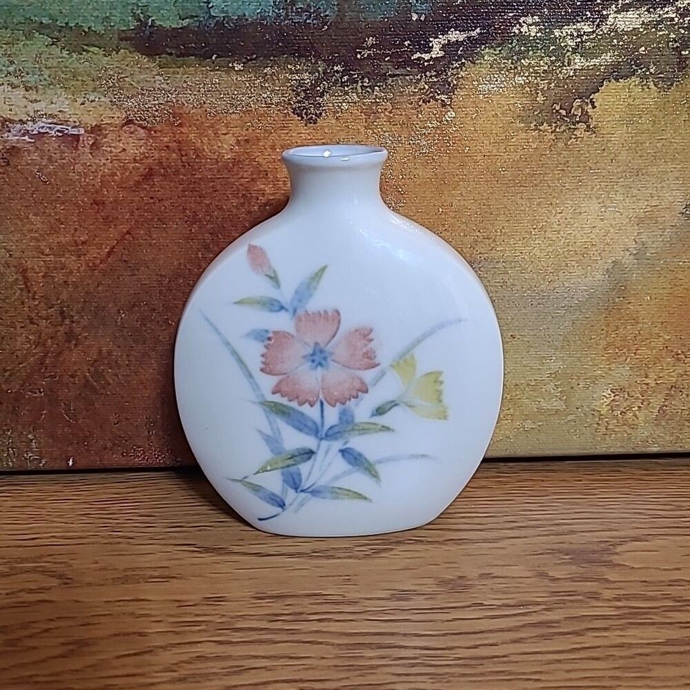 Vintage OMC Japan Bud Vase Floral Porcelain 4.5 Inches Tall